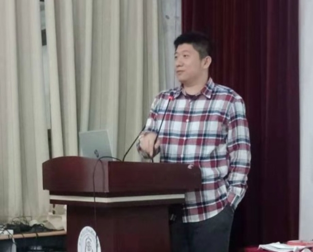 C:\Users\DELL\Desktop\青教赛新闻稿照片\龚伟.jpg C:\Users\DELL\Desktop\青教赛新闻稿照片\龚伟.jpg