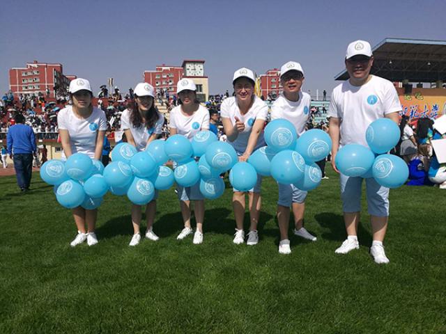 20180508152576337040305616.jpg 4-合影1.jpg