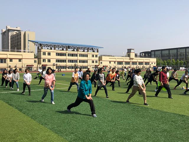 20180508152576338298305853.jpg 5-合影2.jpg